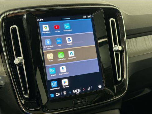 Certified 2023 Volvo XC40 B5 Plus w/ Driver Assist Package image 15