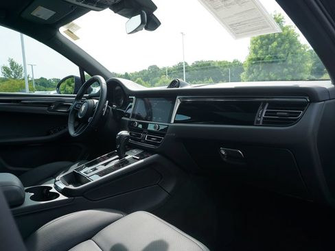 Used 2023 Porsche Macan S AWD/4WD image 64