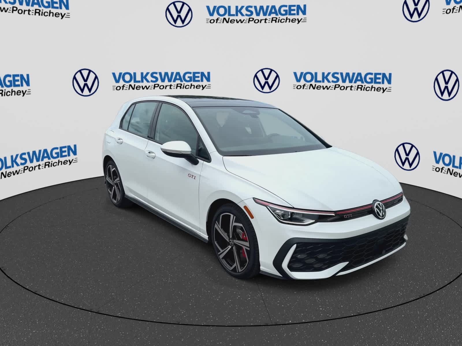 New 2026 Volkswagen GTI SE FWD image 2