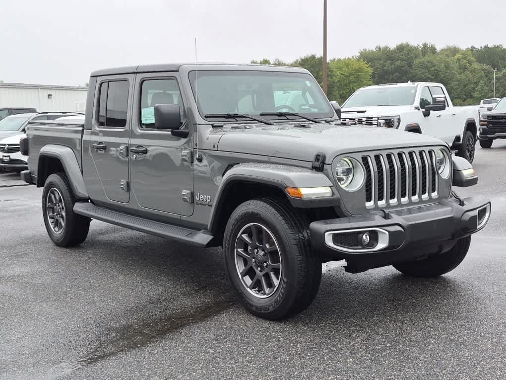Used 2021 Jeep Gladiator Overland AWD/4WD image 5