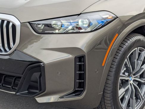 New 2026 BMW X5 xDrive50e w/ M Sport Package image 9