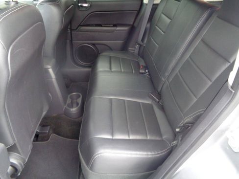 Used 2016 Jeep Patriot High Altitude AWD/4WD image 6