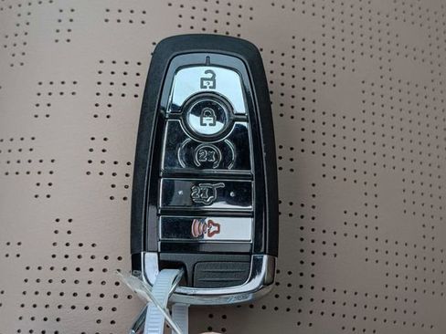 New 2026 Lincoln Navigator L Black Label AWD/4WD image 28