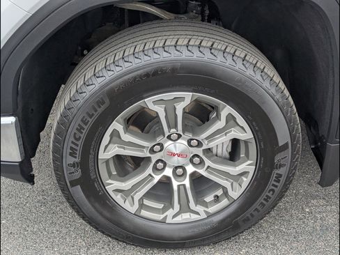 Used 2025 GMC Sierra 1500 SLT image 23