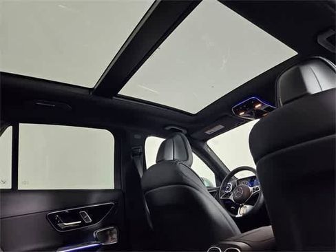 Certified 2025 Mercedes-Benz GLC 300 4MATIC image 22