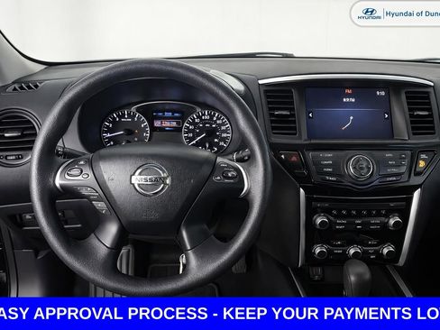Used 2019 Nissan Pathfinder S AWD/4WD image 11