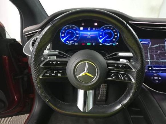 Used 2023 Mercedes-Benz EQS 580 4MATIC Sedan image 5