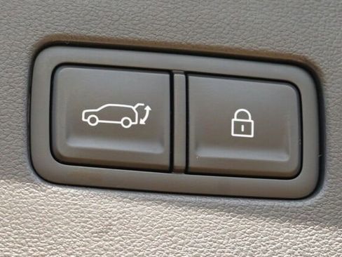 New 2026 Hyundai Ioniq 9 Limited AWD/4WD image 8