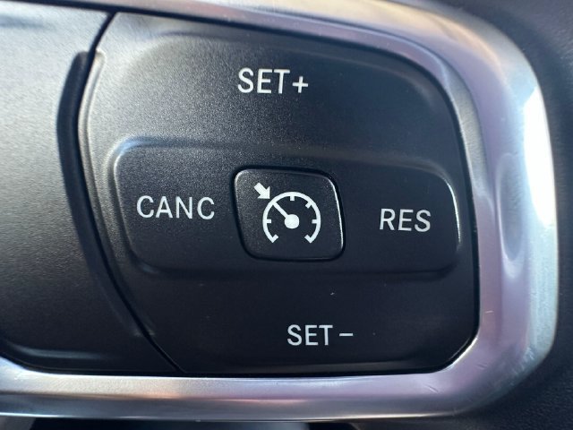 Used 2018 Jeep Wrangler Unlimited Rubicon w/ Uconnect 4C Nav & Sound Group AWD/4WD image 14
