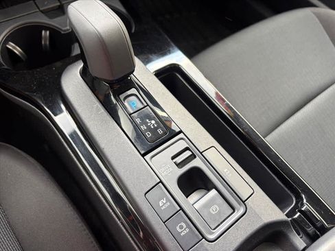 Used 2024 Toyota Prius LE FWD image 19