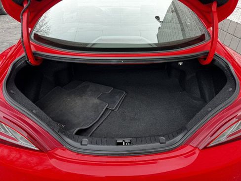 Used 2016 Hyundai Genesis Coupe 3.8 image 9