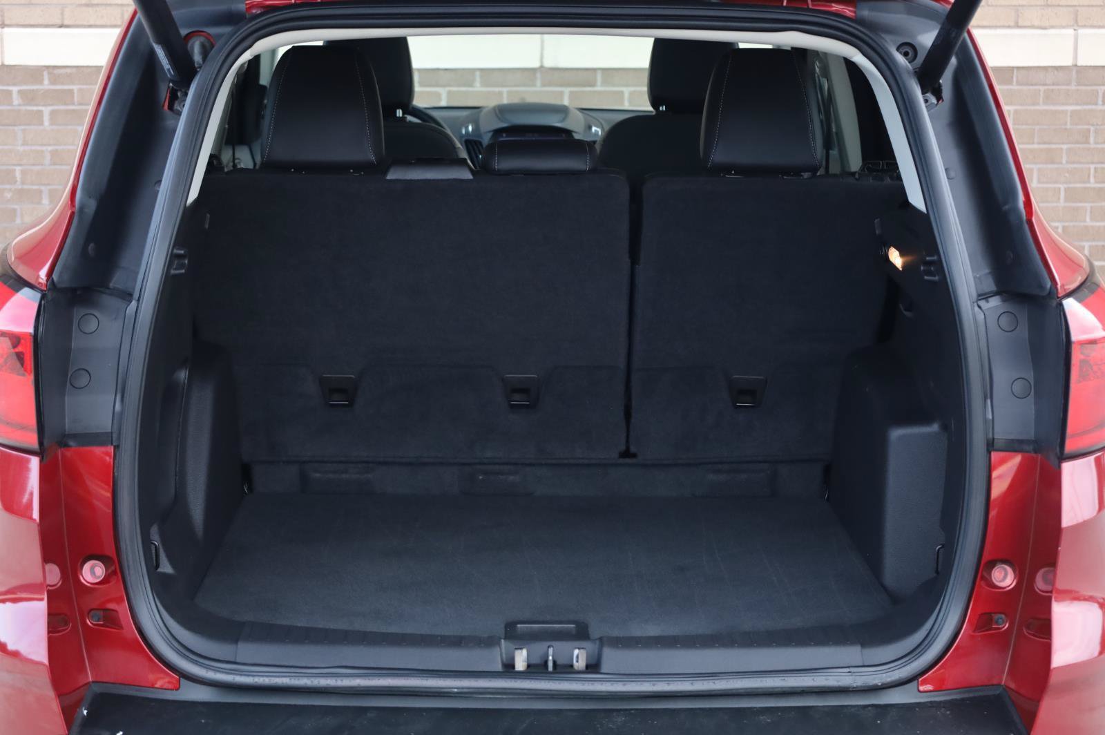 Used 2019 Ford Escape SEL AWD/4WD image 14
