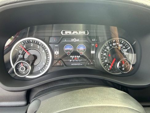 Used 2024 RAM 2500 Laramie AWD/4WD image 36