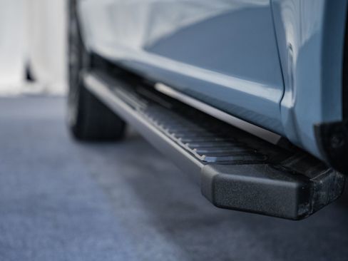 Certified 2023 Ford F150 Lariat w/ Equipment Group 502A High image 17