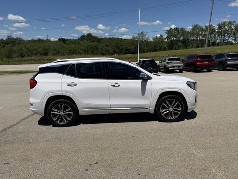 Certified 2019 GMC Terrain Denali w/ Advanced Safety Package AWD/4WD image 6