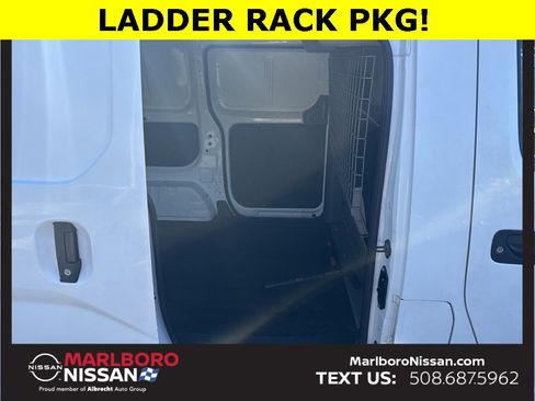 Used 2017 Nissan NV200 S w/ Back Door Glass Package image 16