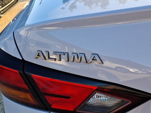 Certified 2023 Nissan Altima 2.5 SR FWD image 29