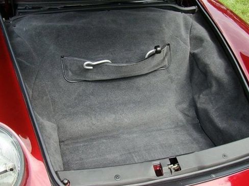 Used 1997 Porsche 911 Carrera 4S AWD/4WD image 3