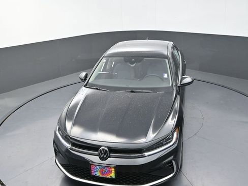 New 2026 Volkswagen Jetta SE image 12