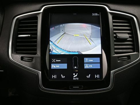 Used 2019 Volvo XC90 T5 Momentum image 18