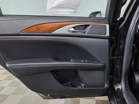 Used 2017 Lincoln MKZ Select image 27