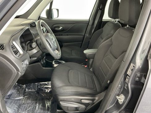 Used 2022 Jeep Renegade Latitude image 14