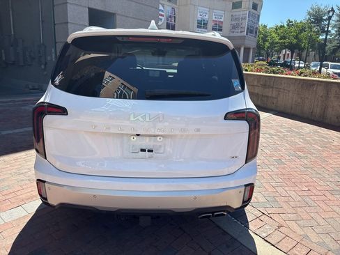 Certified 2024 Kia Telluride SX Prestige w/ Towing Package AWD/4WD image 4