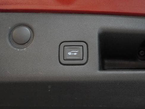 Certified 2023 Chevrolet Equinox RS FWD image 13