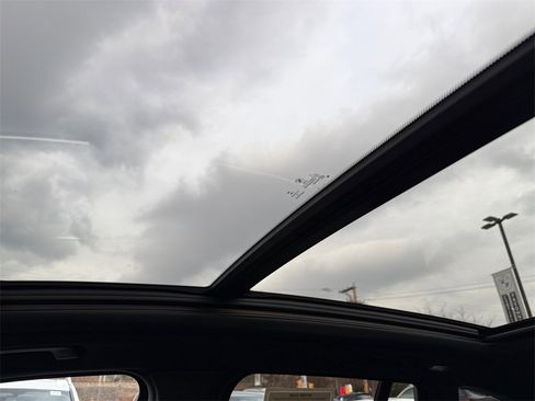 Used 2019 BMW X3 xDrive30i w/ Premium Package image 32