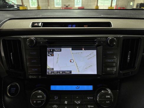 Used 2015 Toyota RAV4 Limited AWD/4WD image 20