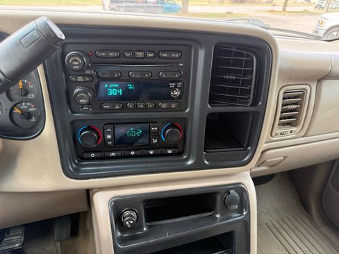 Used 2007 GMC Sierra 2500 SLT w/ Heavy-Duty Power Package image 16