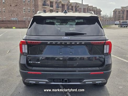 New 2026 Ford Explorer Active w/ Active Comfort Package RWD image 10