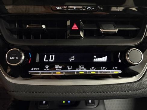 Used 2026 Toyota Corolla XSE FWD image 18