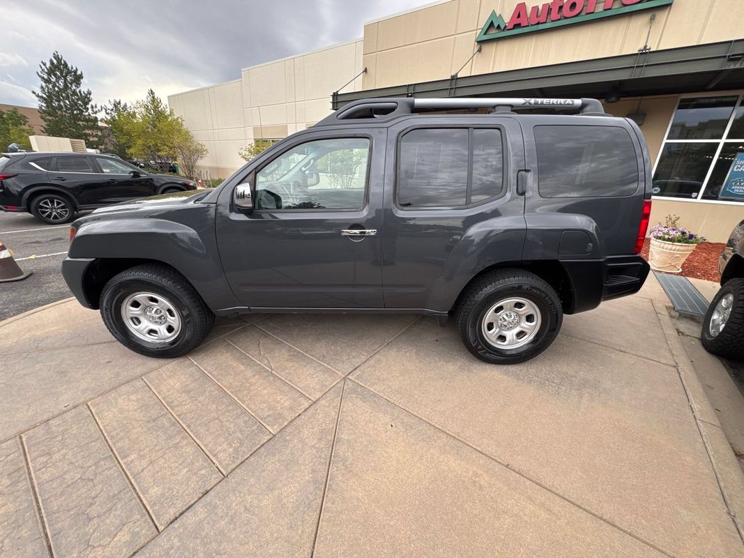 Used 2014 Nissan Xterra X AWD/4WD image 9