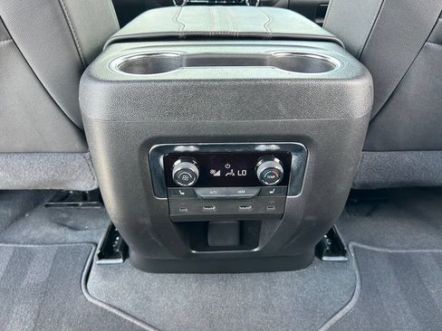 Used 2025 Chevrolet Tahoe High Country AWD/4WD image 48