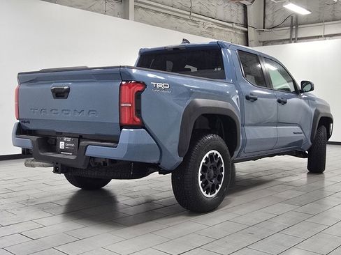New 2026 Toyota Tacoma SR5 image 15