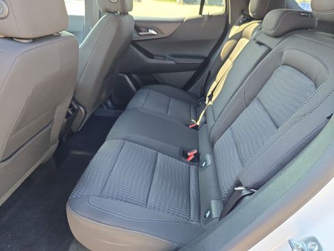Used 2026 Chevrolet Equinox LT FWD image 28