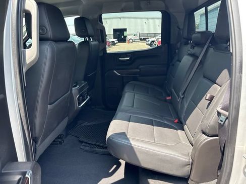 Used 2019 GMC Sierra 1500 SLT w/ SLT Premium Package AWD/4WD image 19