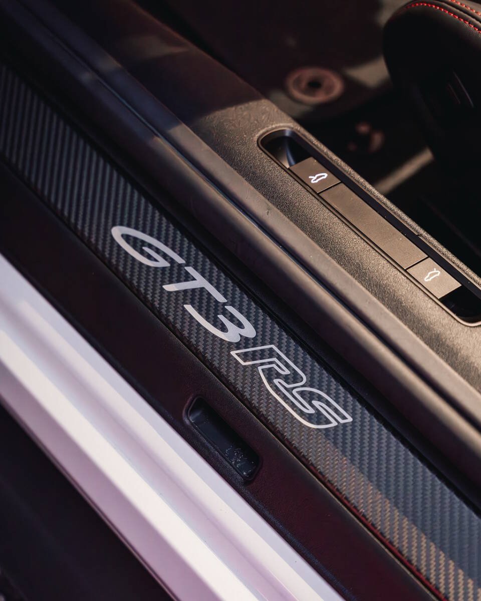 Used 2025 Porsche 911 GT3 RS RWD image 45