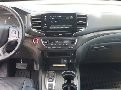 Used 2023 Honda Passport TrailSport image 18