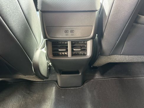 New 2026 Chevrolet Equinox LT w/ Convenience Package II image 34