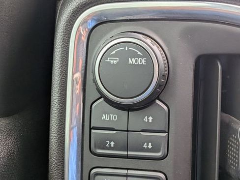 Used 2022 Chevrolet Silverado 2500 LTZ AWD/4WD image 24