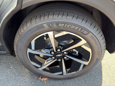 New 2026 Chevrolet Equinox EV LT image 30