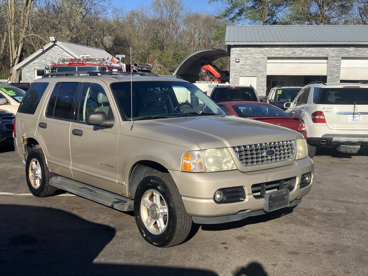 Used 2004 Ford Explorer Sport XLT AWD/4WD image 5