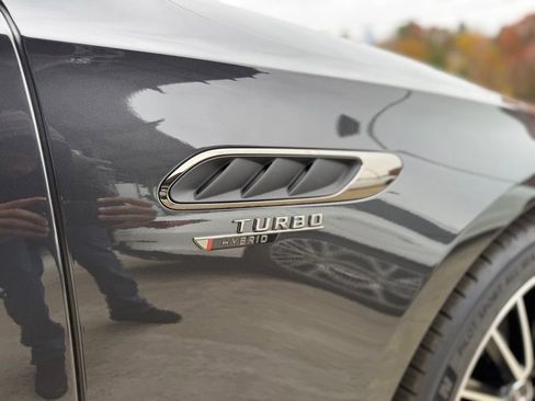 New 2026 Mercedes-Benz E 53 AMG e 4MATIC Sedan image 15