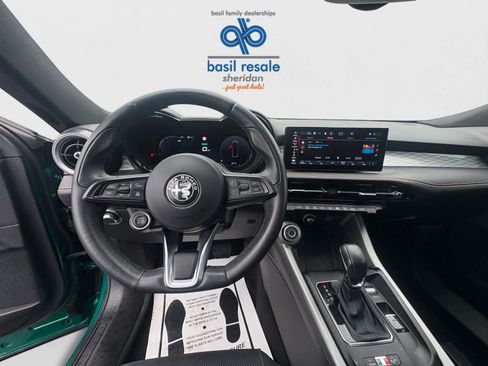 Used 2024 Alfa Romeo Tonale Ti AWD/4WD image 13