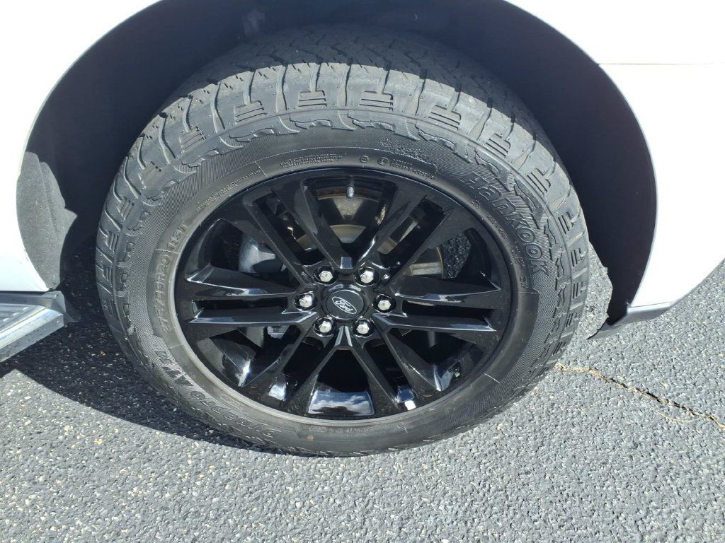 Used 2023 Ford Expedition XLT AWD/4WD image 7
