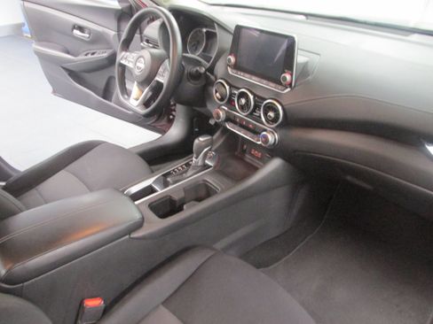 Used 2024 Nissan Sentra SV FWD image 23