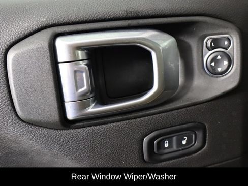 Used 2023 Jeep Wrangler Unlimited Rubicon 4xe w/ Cold Weather Group AWD/4WD image 17