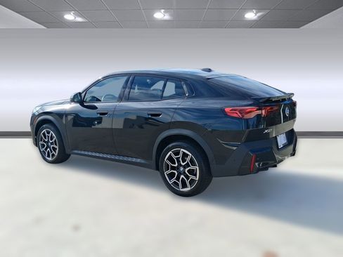 Used 2025 BMW X2 xDrive28i image 3